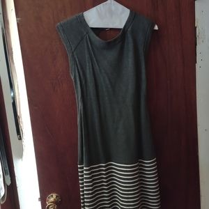 YOANA BARASCHI DRESS. SIZE JR MEDIUM.